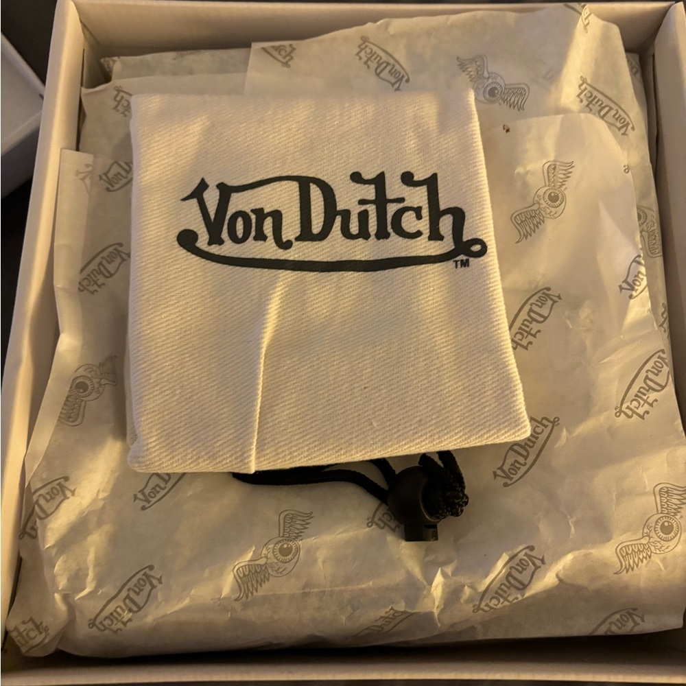Von Dutch Black and Pink Leopard Shoulder Bag - Picture 3 of 7